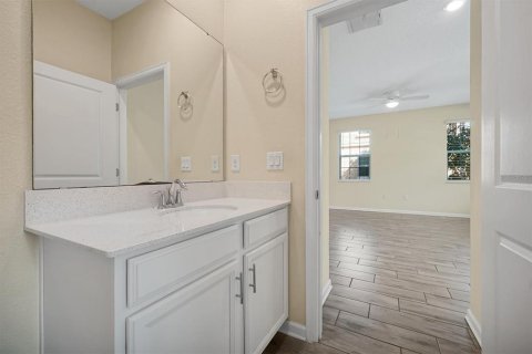 Townhouse in Davenport, Florida 5 bedrooms, 234.3 sq.m. № 2237581 - photo 24