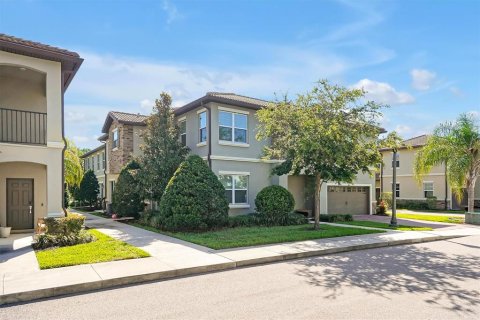 Townhouse in Davenport, Florida 5 bedrooms, 234.3 sq.m. № 2237581 - photo 4