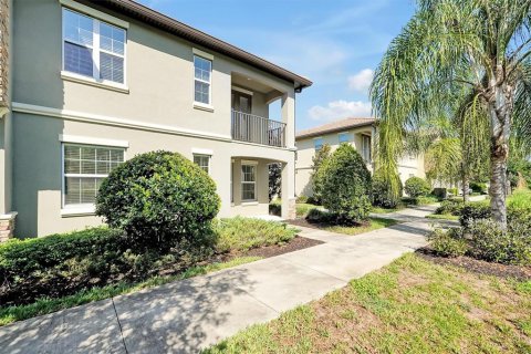 Townhouse in Davenport, Florida 5 bedrooms, 234.3 sq.m. № 2237581 - photo 6
