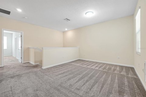 Townhouse in Davenport, Florida 5 bedrooms, 234.3 sq.m. № 2237581 - photo 26