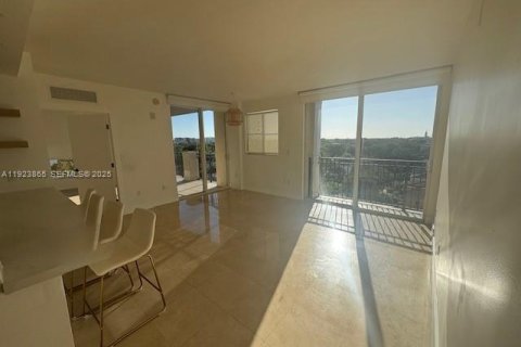 Condominio en venta en Miami, Florida, 2 dormitorios, 100.8 m2 № 1982156 - foto 12
