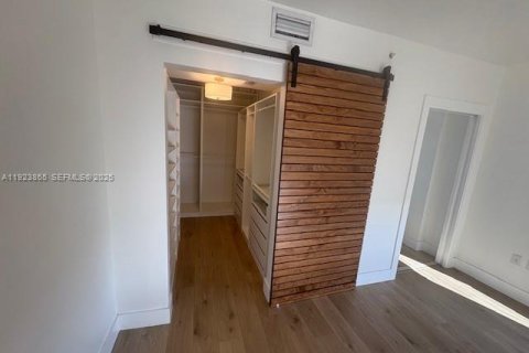 Condominio en venta en Miami, Florida, 2 dormitorios, 100.8 m2 № 1982156 - foto 5
