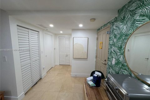 Condominio en venta en Miami, Florida, 2 dormitorios, 100.8 m2 № 1982156 - foto 6