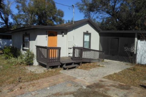 House in Tampa, Florida 3 bedrooms, 105.54 sq.m. № 2230995 - photo 3
