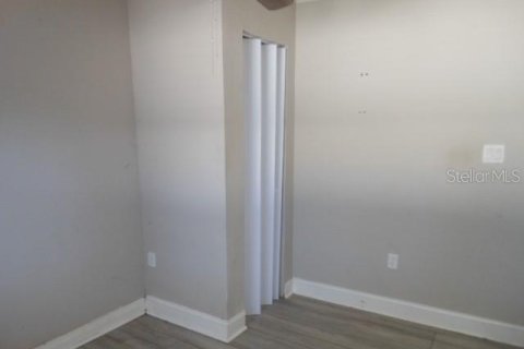 House in Tampa, Florida 3 bedrooms, 105.54 sq.m. № 2230995 - photo 30