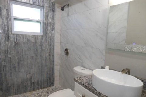 House in Tampa, Florida 3 bedrooms, 105.54 sq.m. № 2230995 - photo 29