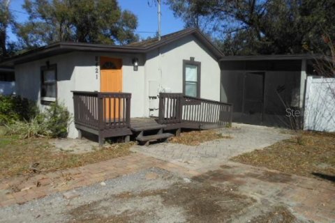 House in Tampa, Florida 3 bedrooms, 105.54 sq.m. № 2230995 - photo 6