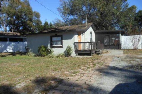 House in Tampa, Florida 3 bedrooms, 105.54 sq.m. № 2230995