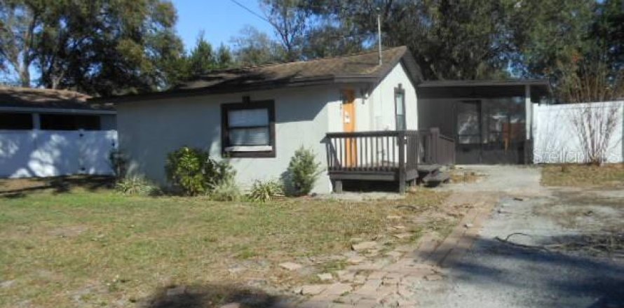 House in Tampa, Florida 3 bedrooms, 105.54 sq.m. № 2230995