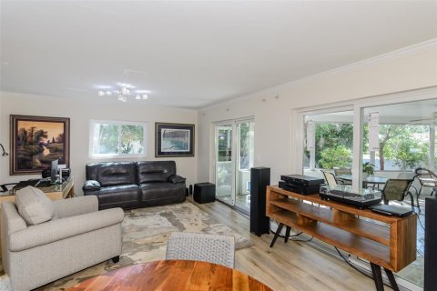 House in Palm Harbor, Florida 2 bedrooms, 141.49 sq.m. № 1907465 - photo 20