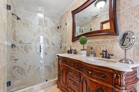 Casa en venta en Miami, Florida, 4 dormitorios, 157.56 m2 № 2030055 - foto 24