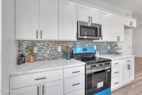 Casa en venta en Palm Bay, Florida, 4 dormitorios, 166.11 m2 № 2156886 - foto 4