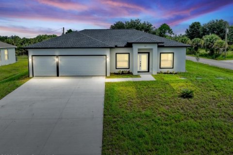 Casa en venta en Palm Bay, Florida, 4 dormitorios, 166.11 m2 № 2156886 - foto 2