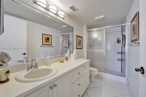 Купить кондоминиум в Помпано-Бич, Флорида 2 спальни, 76.64м2, № 2021891 - фото 28