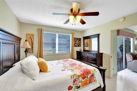 Купить кондоминиум в Помпано-Бич, Флорида 2 спальни, 76.64м2, № 2021891 - фото 26