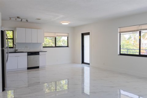 Apartment in Fort Lauderdale, Florida 2 bedrooms, 92.9 sq.m. № 1882257 - photo 6