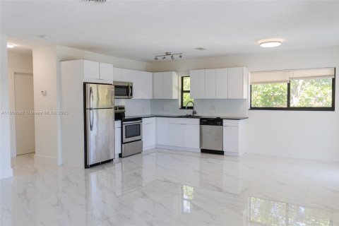 Apartment in Fort Lauderdale, Florida 2 bedrooms, 92.9 sq.m. № 1882257 - photo 4