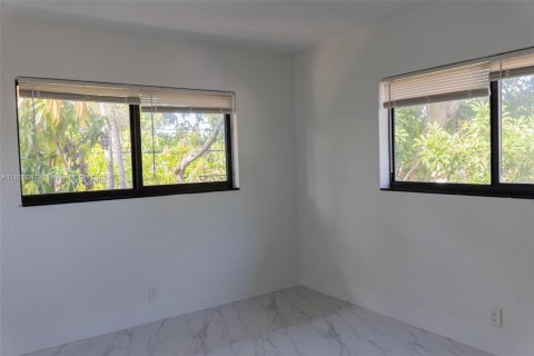 Apartment in Fort Lauderdale, Florida 2 bedrooms, 92.9 sq.m. № 1882257 - photo 10