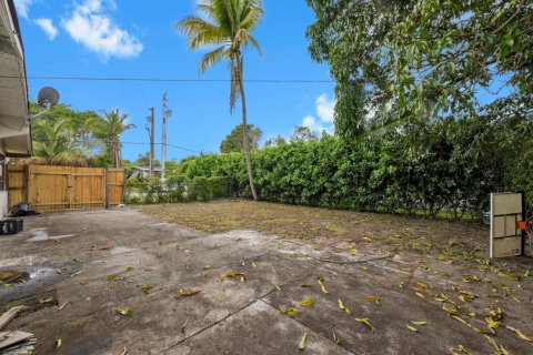 Villa ou maison à louer à North Miami Beach, Floride: 3 chambres, 102.47 m2 № 2390265 - photo 7