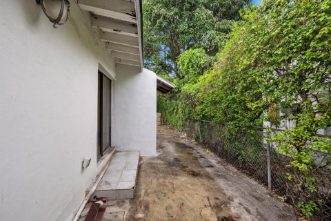 Villa ou maison à louer à North Miami Beach, Floride: 3 chambres, 102.47 m2 № 2390265 - photo 6