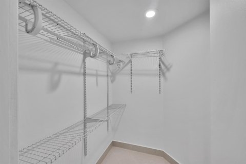 Villa ou maison à louer à North Miami Beach, Floride: 3 chambres, 102.47 m2 № 2390265 - photo 25