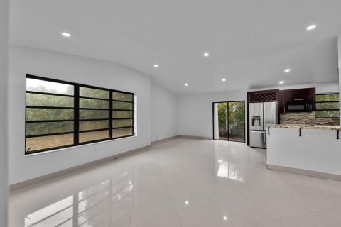 Villa ou maison à louer à North Miami Beach, Floride: 3 chambres, 102.47 m2 № 2390265 - photo 20