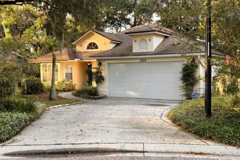 House in Altamonte Springs, Florida 3 bedrooms, 166.11 sq.m. № 2229839