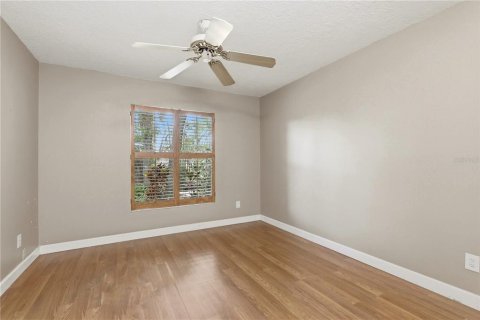 House in Altamonte Springs, Florida 3 bedrooms, 166.11 sq.m. № 2229839 - photo 22