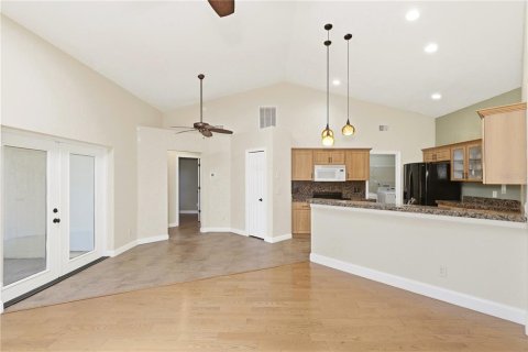 House in Altamonte Springs, Florida 3 bedrooms, 166.11 sq.m. № 2229839 - photo 10