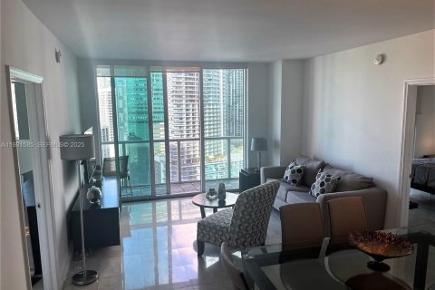 Condo in Miami, Florida, 2 bedrooms  № 1990317 - photo 4