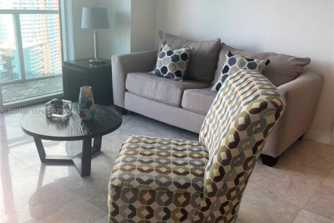 Condo in Miami, Florida, 2 bedrooms  № 1990317 - photo 15