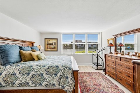 Condominio en venta en South Pasadena, Florida, 2 dormitorios, 103.12 m2 № 2148586 - foto 17