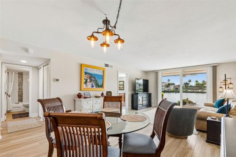 Condominio en venta en South Pasadena, Florida, 2 dormitorios, 103.12 m2 № 2148586 - foto 9