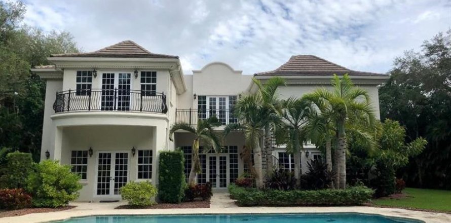 Casa en Pinecrest, Florida 7 dormitorios, 848.57 m2 № 1182516