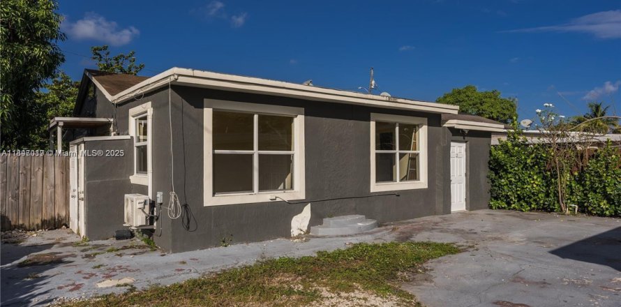 Appartement à Miami, Floride 1 chambre № 1845674
