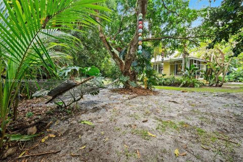 Terreno en venta en Miami, Florida № 2001425 - foto 4