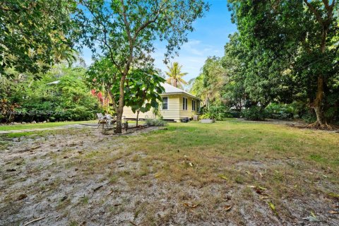 Terreno en venta en Miami, Florida № 2001425 - foto 2