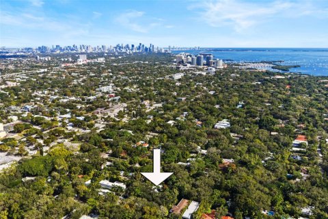 Terreno en venta en Miami, Florida № 2001425 - foto 9