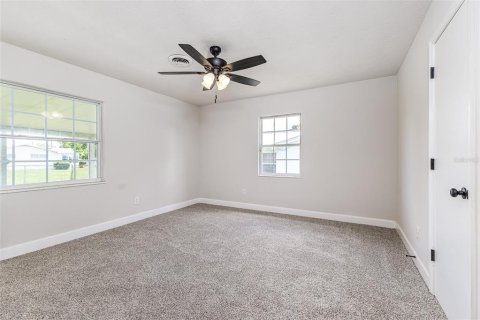 House in Lakeland, Florida 3 bedrooms, 154.96 sq.m. № 1803503 - photo 13