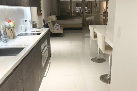 Снять в аренду кондоминиум в Майами, Флорида 62.06м2, № 2005403 - фото 4