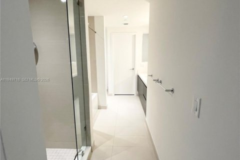 Снять в аренду кондоминиум в Майами, Флорида 62.06м2, № 2005403 - фото 8