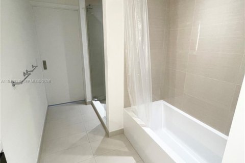 Снять в аренду кондоминиум в Майами, Флорида 62.06м2, № 2005403 - фото 7