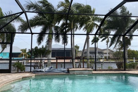 House in Port Charlotte, Florida 3 bedrooms, 201.6 sq.m. № 1723899 - photo 3