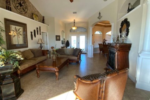 House in Port Charlotte, Florida 3 bedrooms, 201.6 sq.m. № 1723899 - photo 13