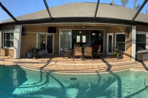 House in Port Charlotte, Florida 3 bedrooms, 201.6 sq.m. № 1723899 - photo 5