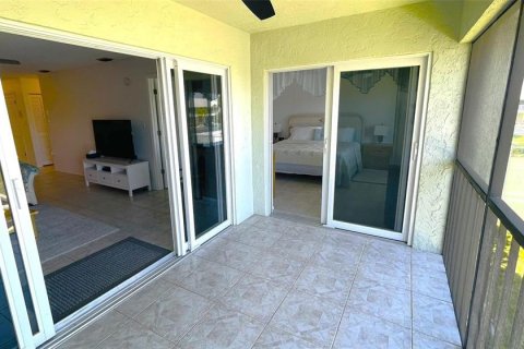 Condo in Punta Gorda, Florida, 2 bedrooms  № 1635797 - photo 30