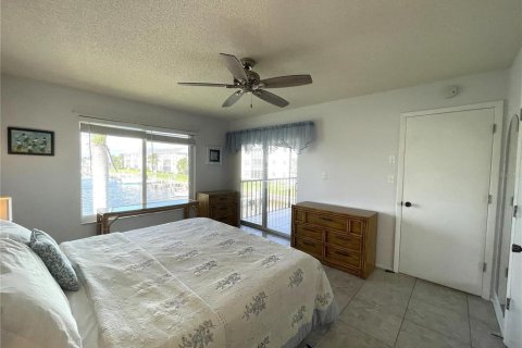 Condo in Punta Gorda, Florida, 2 bedrooms  № 1635797 - photo 22