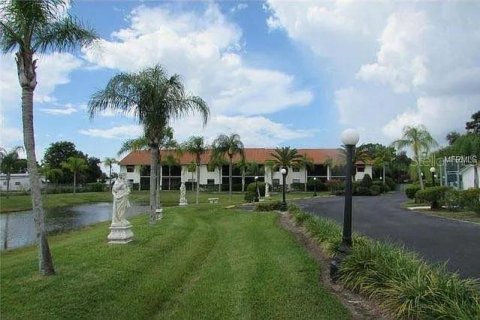 Condo in Englewood, Florida, 2 bedrooms № 2091528