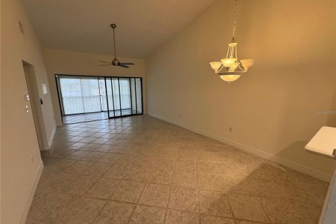 Condo in Englewood, Florida, 2 bedrooms  № 2091528 - photo 3