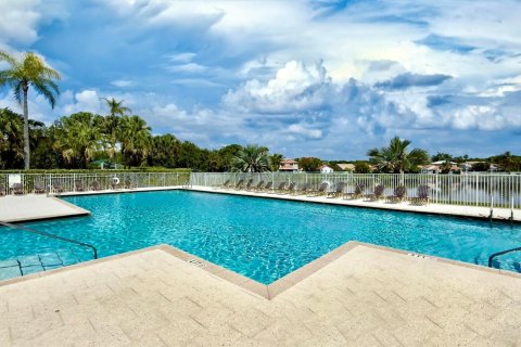 House in Weston, Florida 4 bedrooms, 190.91 sq.m. № 2086942 - photo 19